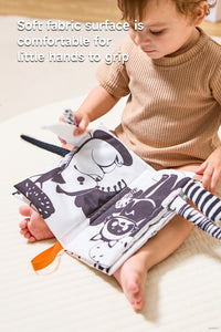 3D Tail Cloth Book - Black and White
